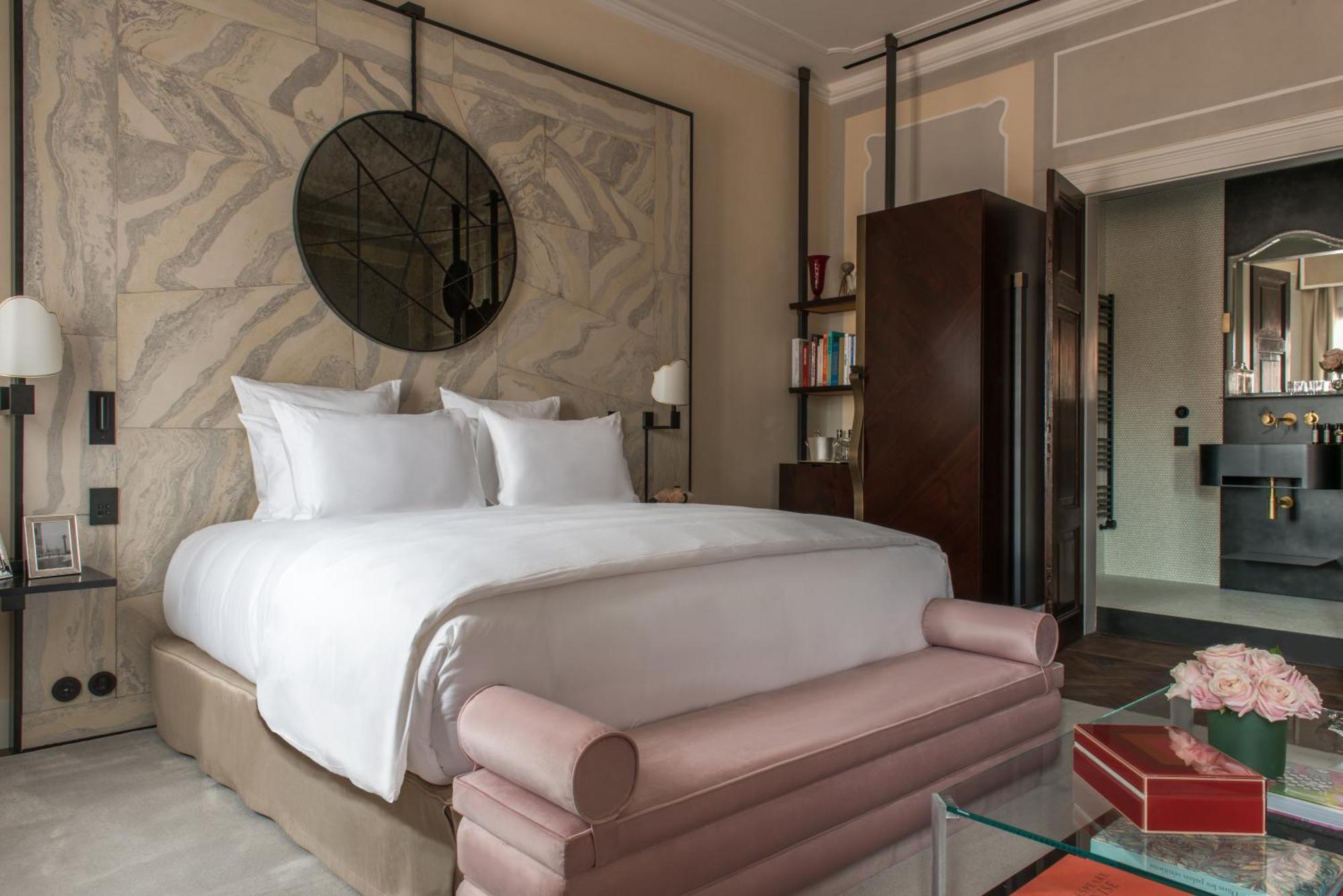 Nolinski Hotel 5*